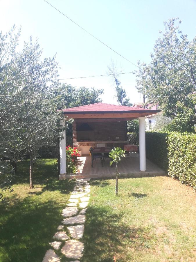 Apartments Mirela Пореч Екстер'єр фото