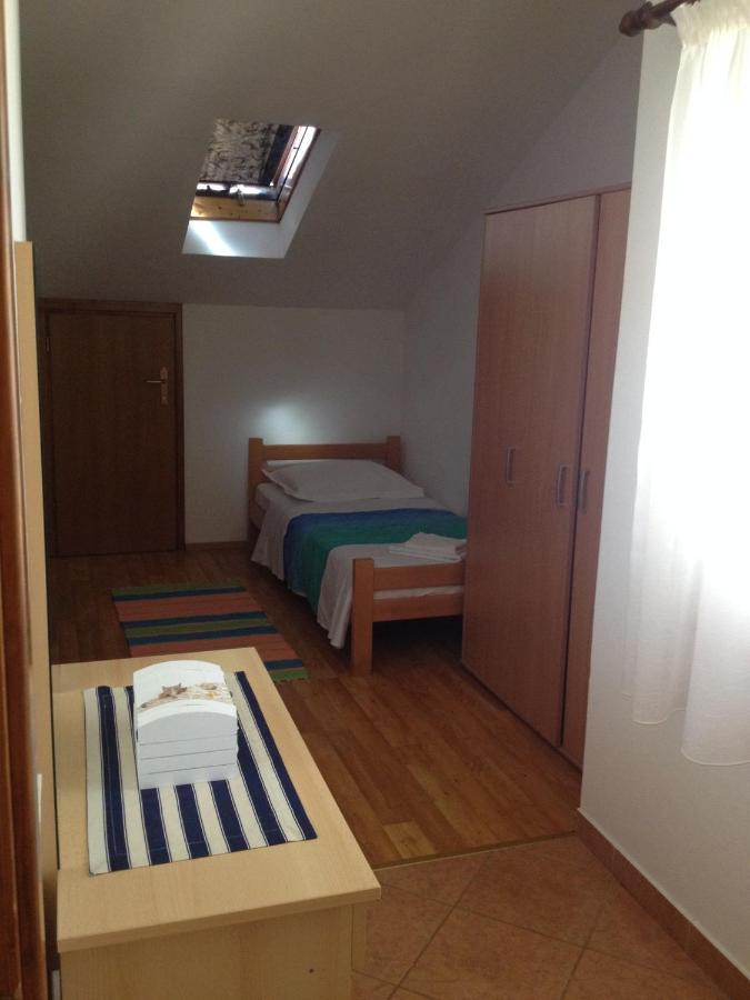 Apartments Mirela Пореч Екстер'єр фото