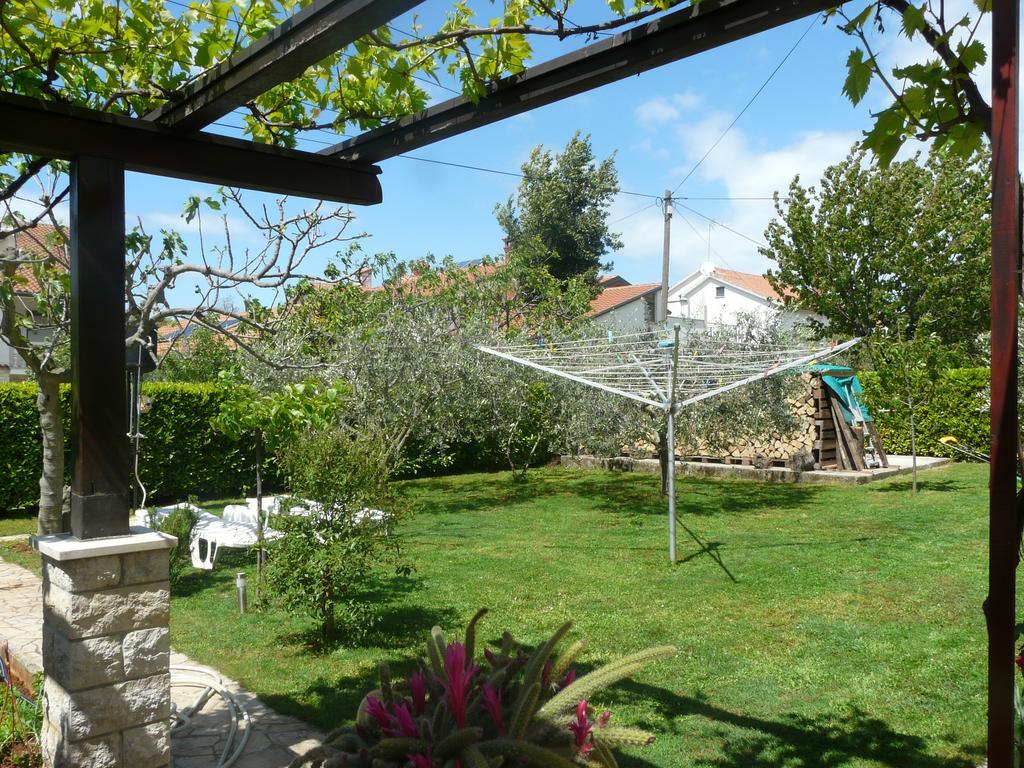 Apartments Mirela Пореч Екстер'єр фото
