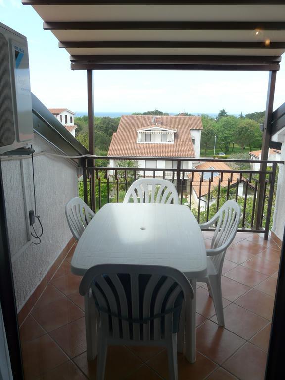 Apartments Mirela Пореч Екстер'єр фото