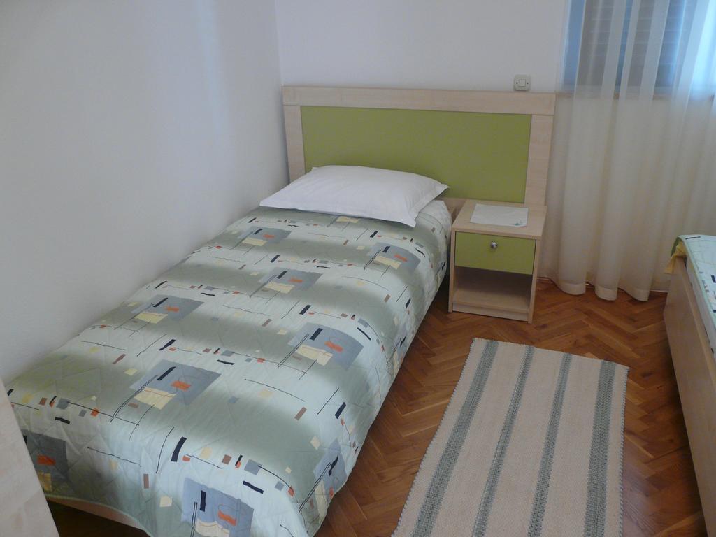 Apartments Mirela Пореч Екстер'єр фото