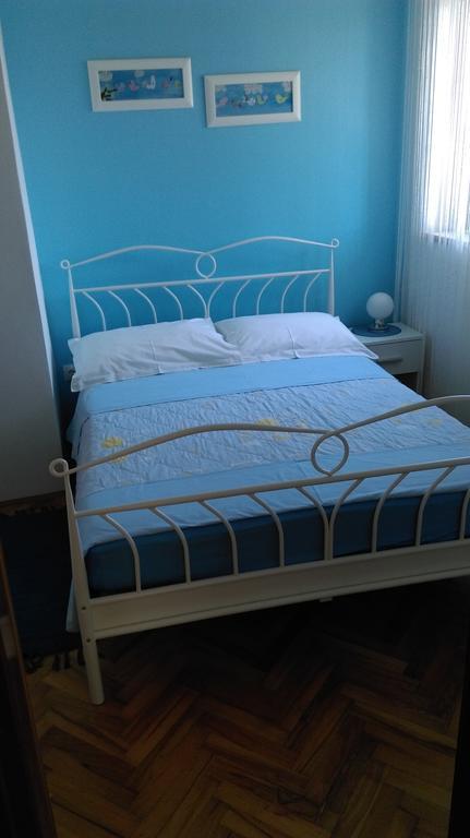 Apartments Mirela Пореч Екстер'єр фото