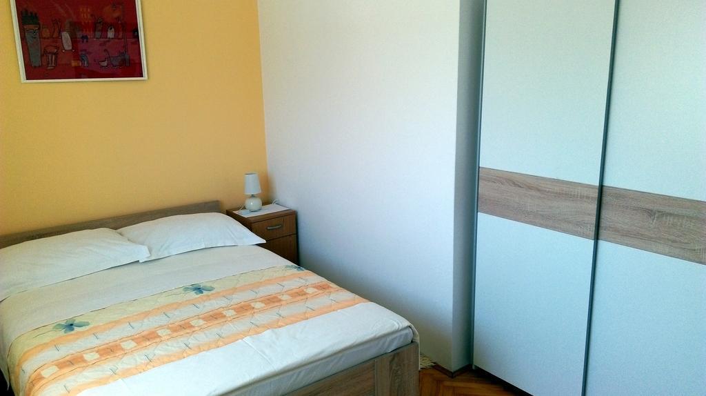 Apartments Mirela Пореч Екстер'єр фото