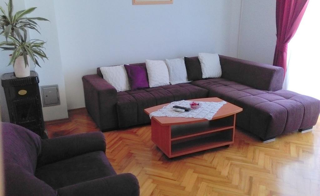 Apartments Mirela Пореч Екстер'єр фото